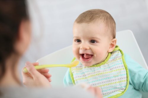 Petit pot bébé : quelle alimentation pour votre tout petit ?