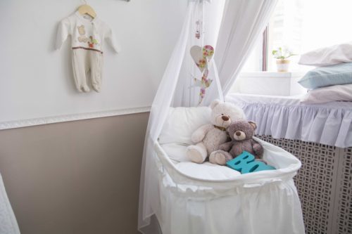 Faut-il mettre une veilleuse dans la chambre de bébé ?